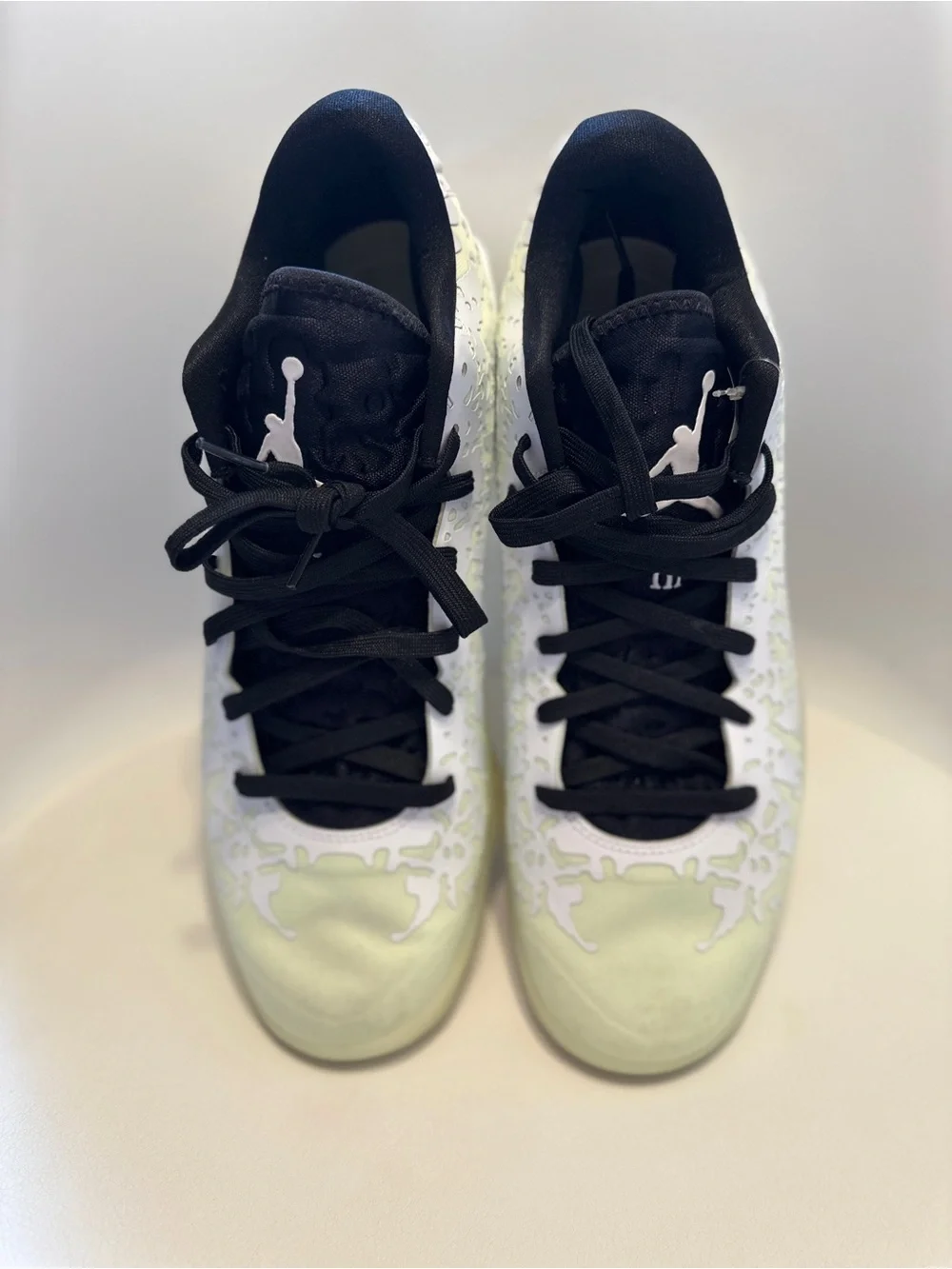 Jordan Men’s Sneakers in Black and Pale Yellow-Green
